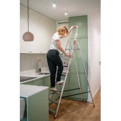 Drabina domowa aluminiowa jednostronna 8 stopniowa 125 kg produkt POLSKI